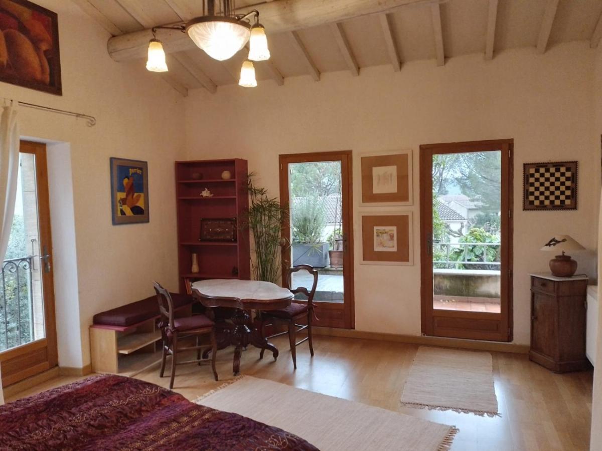 Charming Stone Villa With Pool & Garden Montaren-et-Saint-Médiers 外观 照片